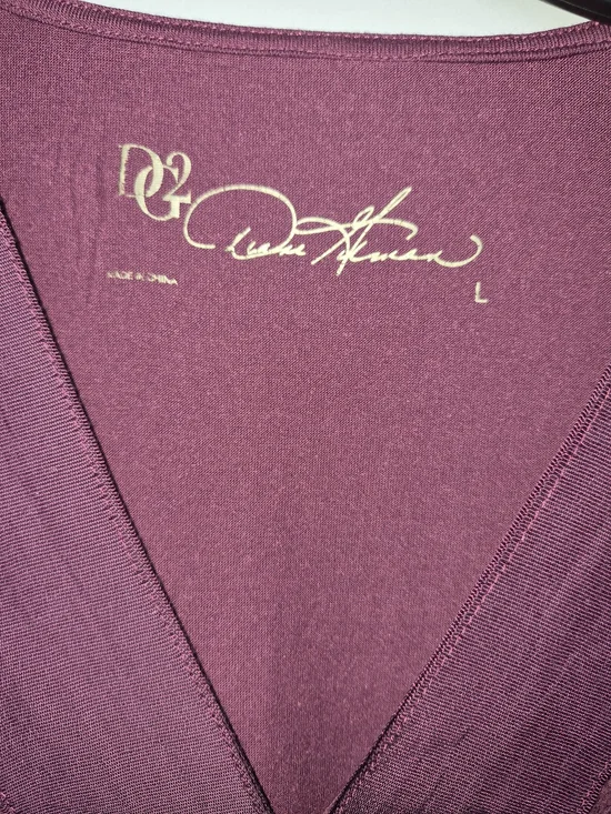 DG2 by Diane Gilman Sleeveless V-Neck Tank in Rose - Picture 2 of 4